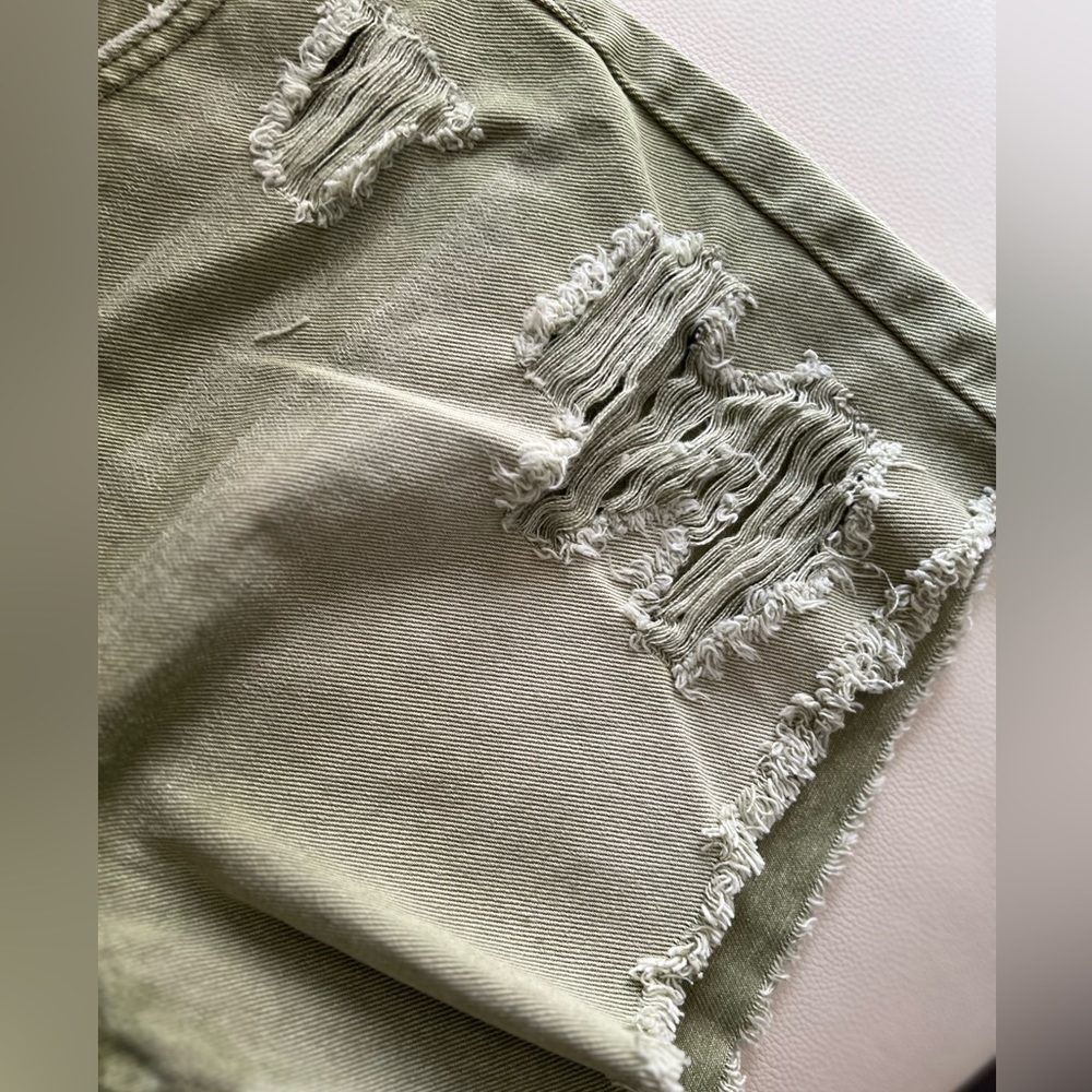 BDG Dropped Rise Distressed Denim Short - Picture 3 of 7